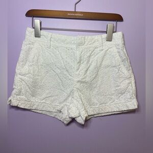 GAP CITY SHORT white eyelet size 0 EUC